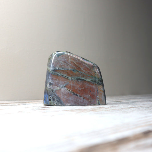 Labradorite Freeform | Transformation, Intuition & Protection