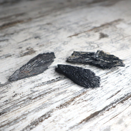Black Kyanite Mini Cluster | Protection, Grounding & Energy Alignment