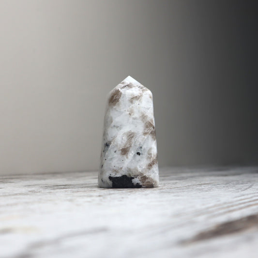 Rainbow Moonstone Freeform | Intuition, Divine Feminine & New Beginnings