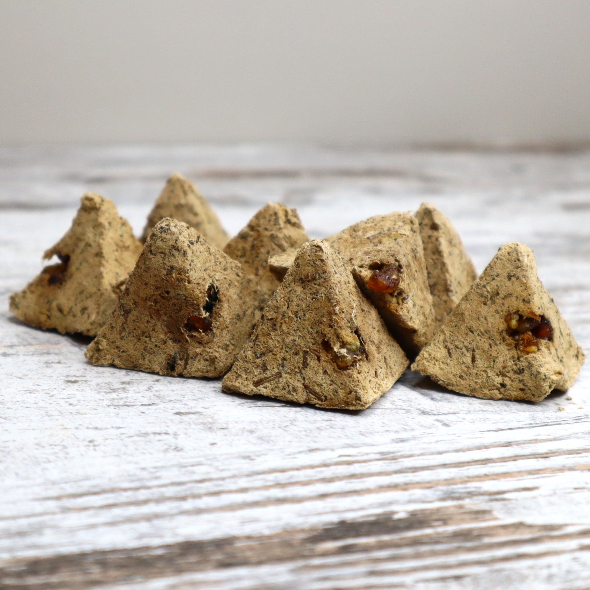 Sagrada Madre Energetic Pyramid | Olibanum + Chamomile | Purification &amp; Protection