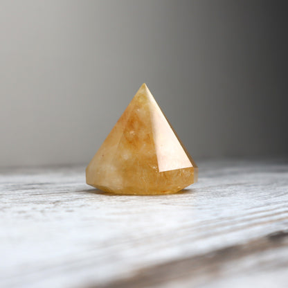 Golden Healer Pyramid | Radiant Energy, Inner Harmony & Spiritual Growth