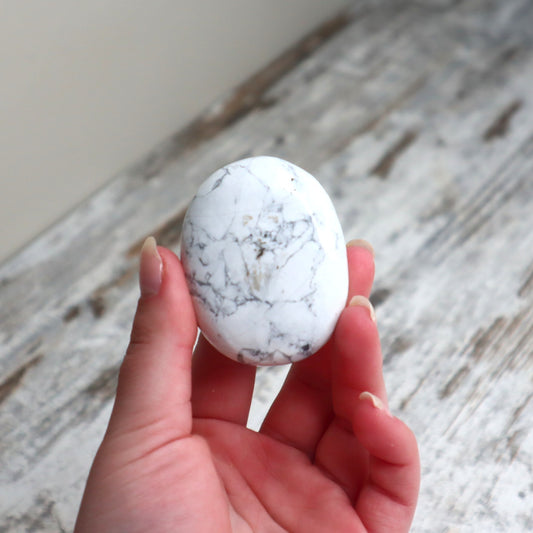 Howlite Palm Stone | Calm, Patience & Emotional Release