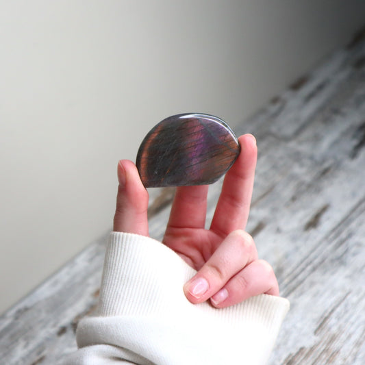 Labradorite Mini Freeform | Transformation, Intuition & Protection