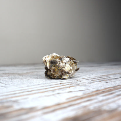 Mica Cluster Raw Beauty | Clarity, Reflection & Energetic Insight