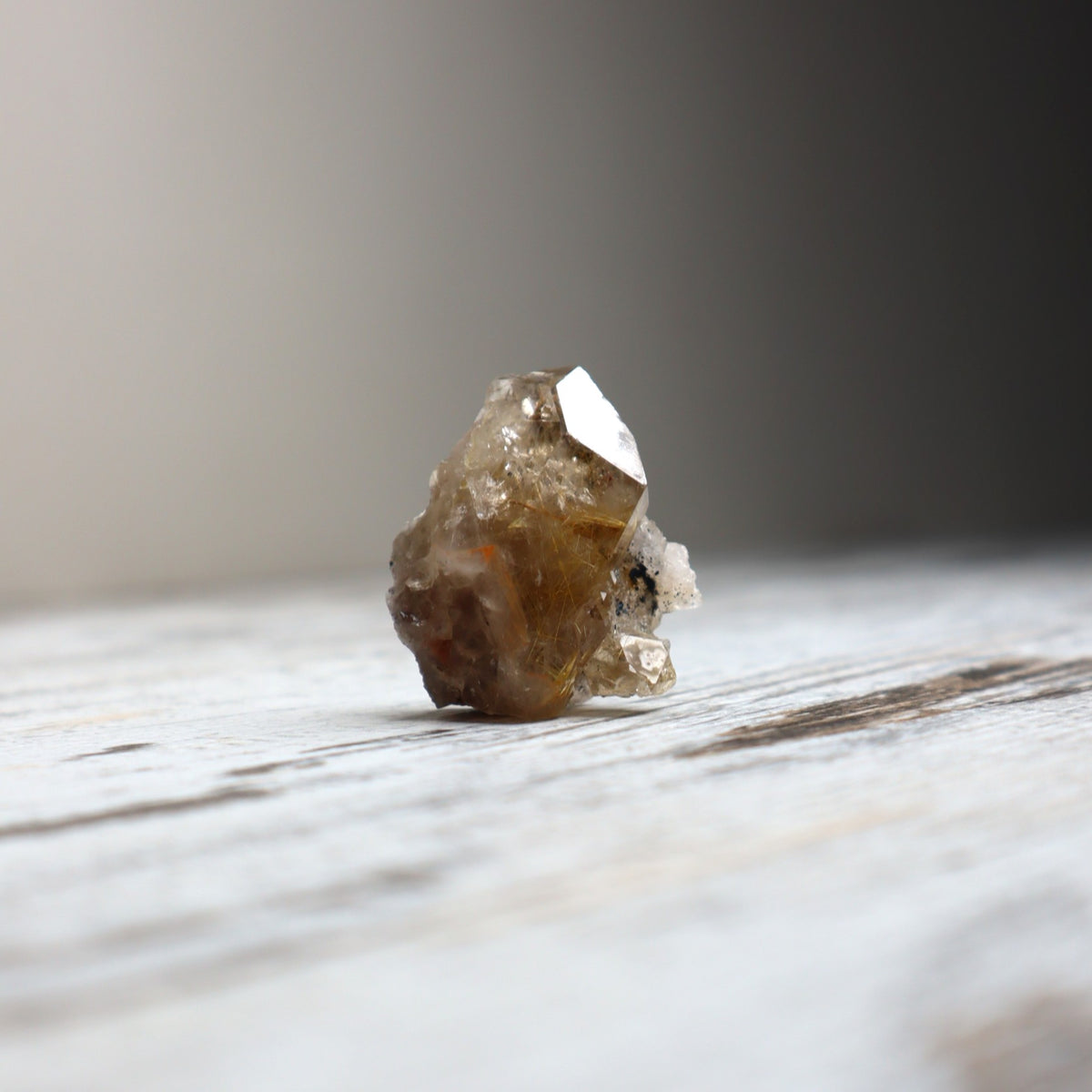 Golden Rutilated Quartz Raw | Abundance, Illumination &amp; Empowerment