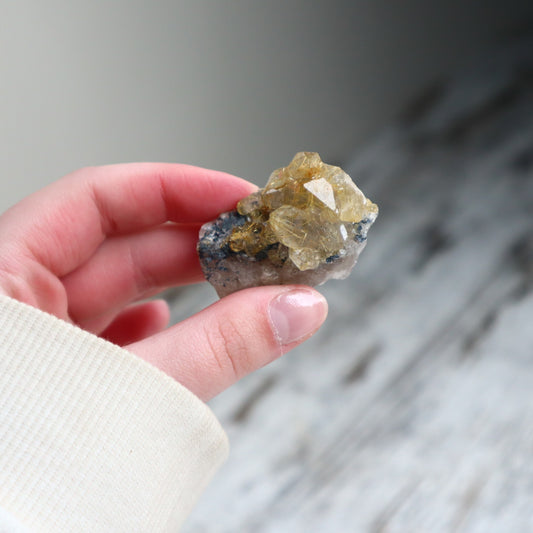Golden Rutilated Quartz Raw | Abundance, Illumination & Empowerment