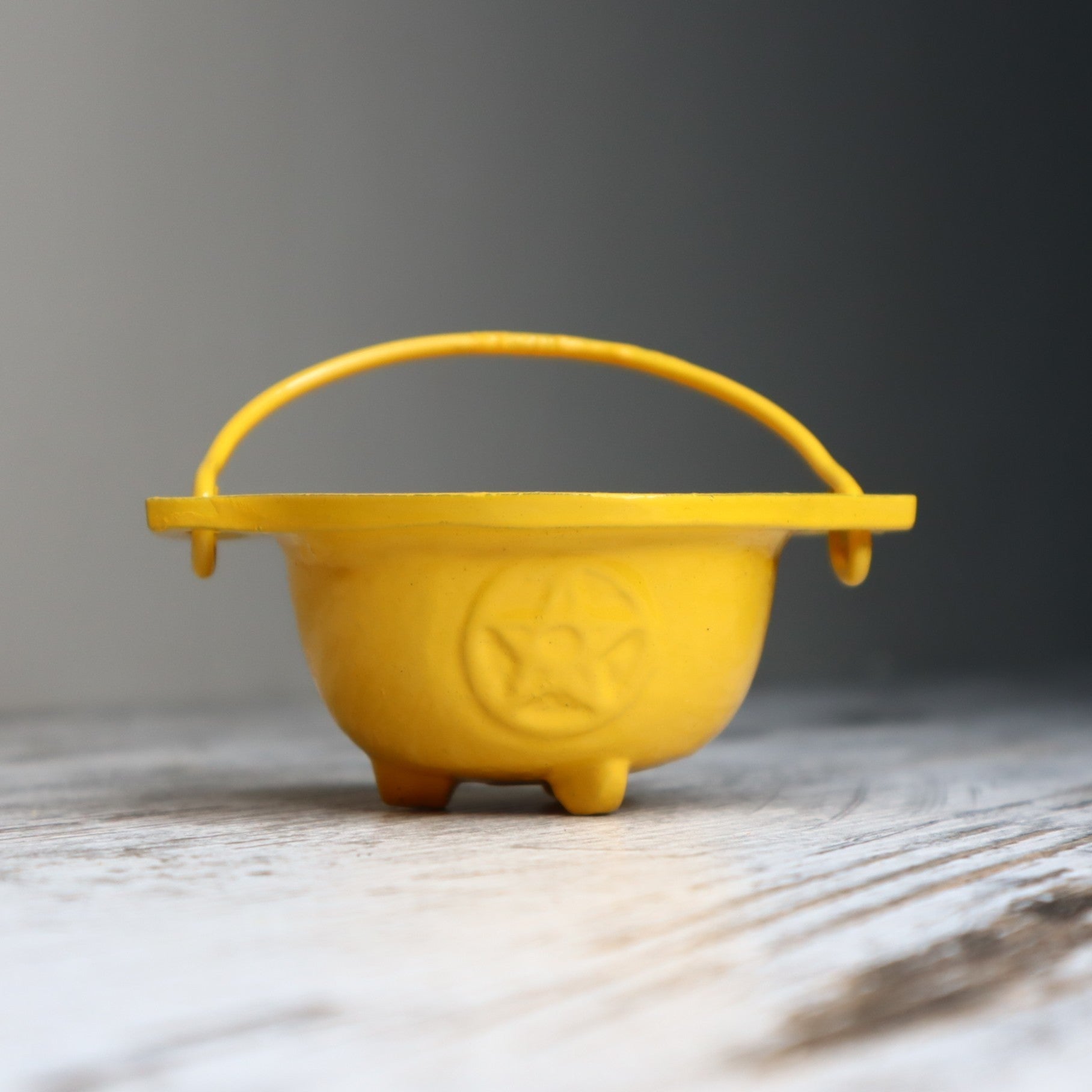 Cast Iron Pentagram Cauldron | Yellow | Rituals, Intention &amp; Altar Magic