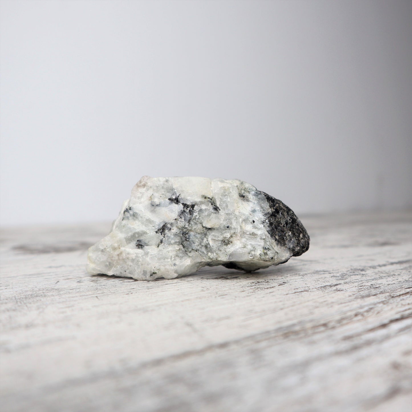 Rainbow Moonstone Raw (Small)